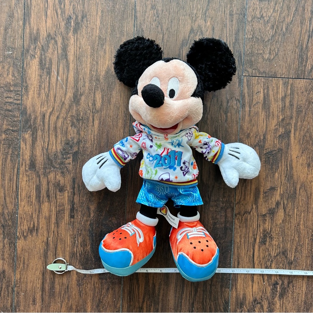Disney Parks, 2011 Mickey Mouse Plush